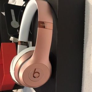NEW Rose Gold Beats Solo Wireless - never used